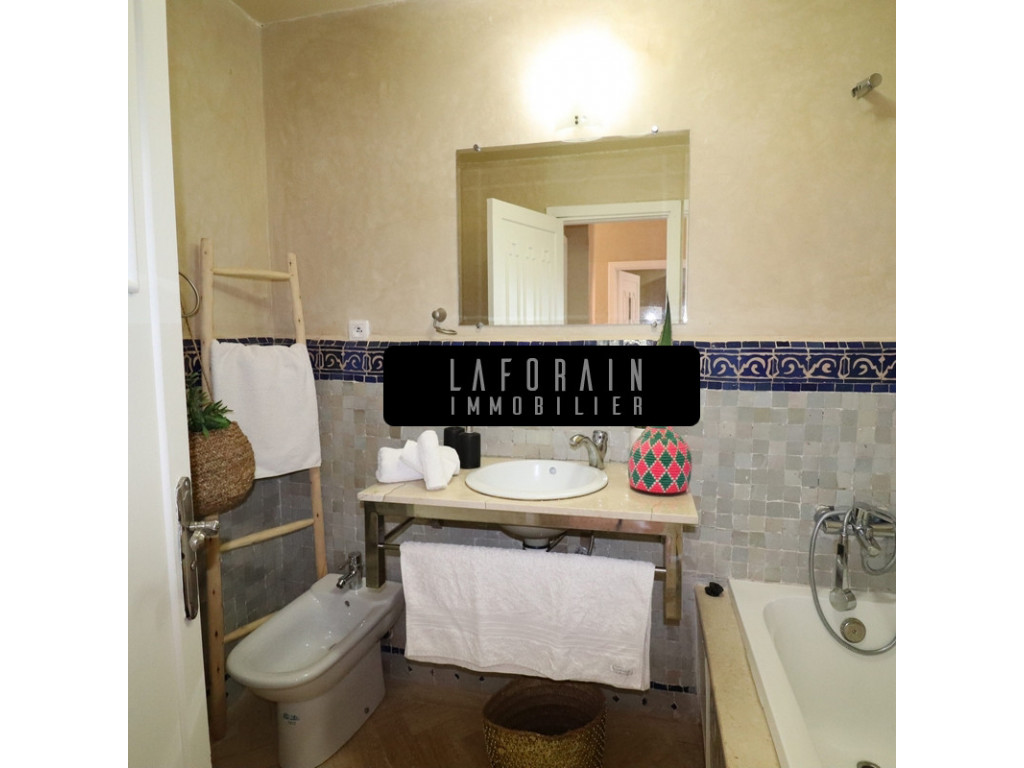 Autre vue de la salle de bain de la maison à vendre à Marrakech Palmeraie