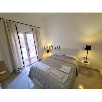 A vendre appartement en centre de Gueliz, immense terrasse, deux chambres spacieuses avec de nombreux rangements