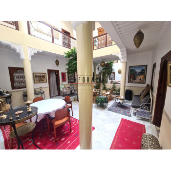 Riad d'habitation à la Kasbah à vendre, Hammam, piscine, proche du Palais