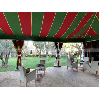 Immobilier Marrakech : intérieur de la tente caïdale