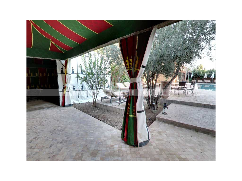 Immobilier Marrakech : avec la vue sur la piscine